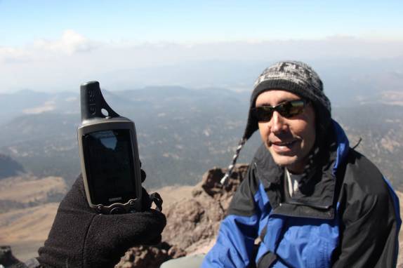 Feliz da vida, no topo do Nevado de Toluca, na região central do México (foto de Geraldo Ozorio)